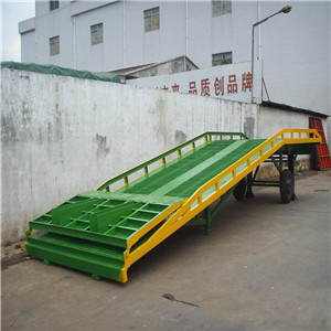 移動(dòng)式登車橋
